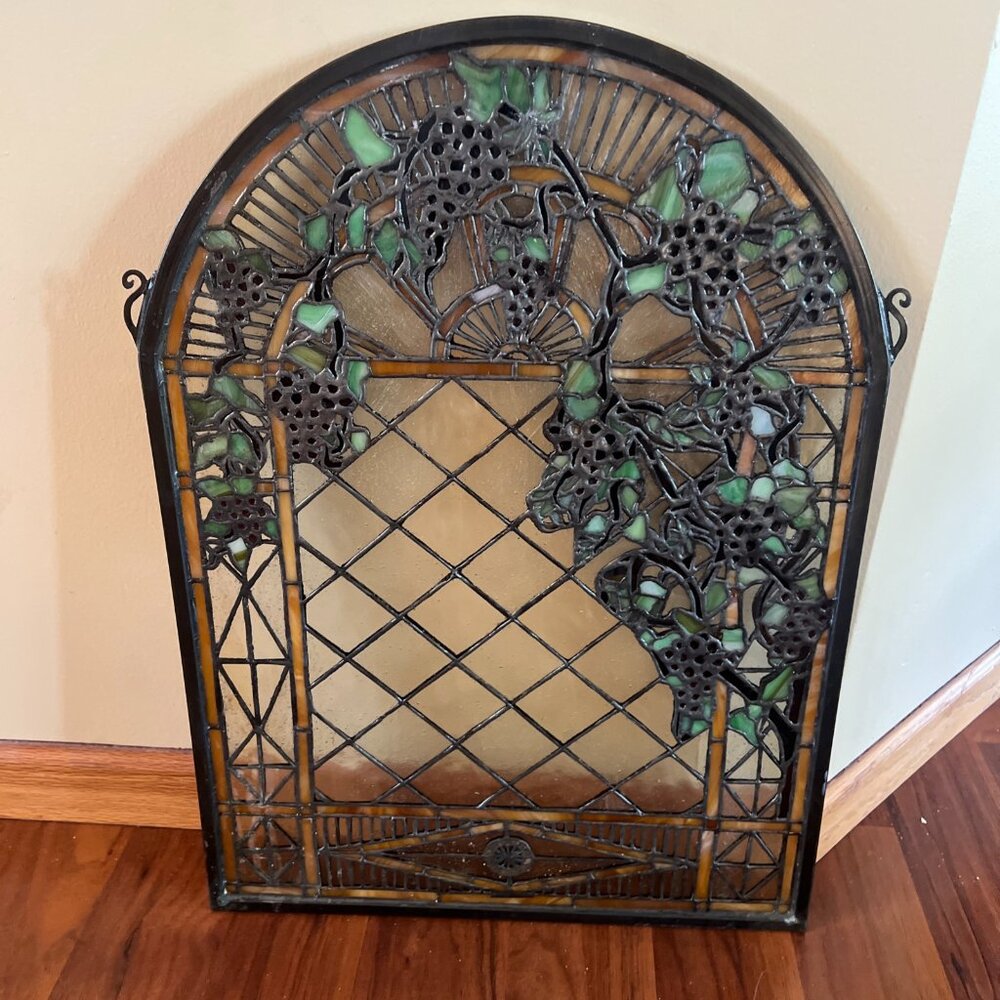 ***Beautiful Meyda Tiffany 38656 Grape Diamond Trellis Stained Glass Window***
